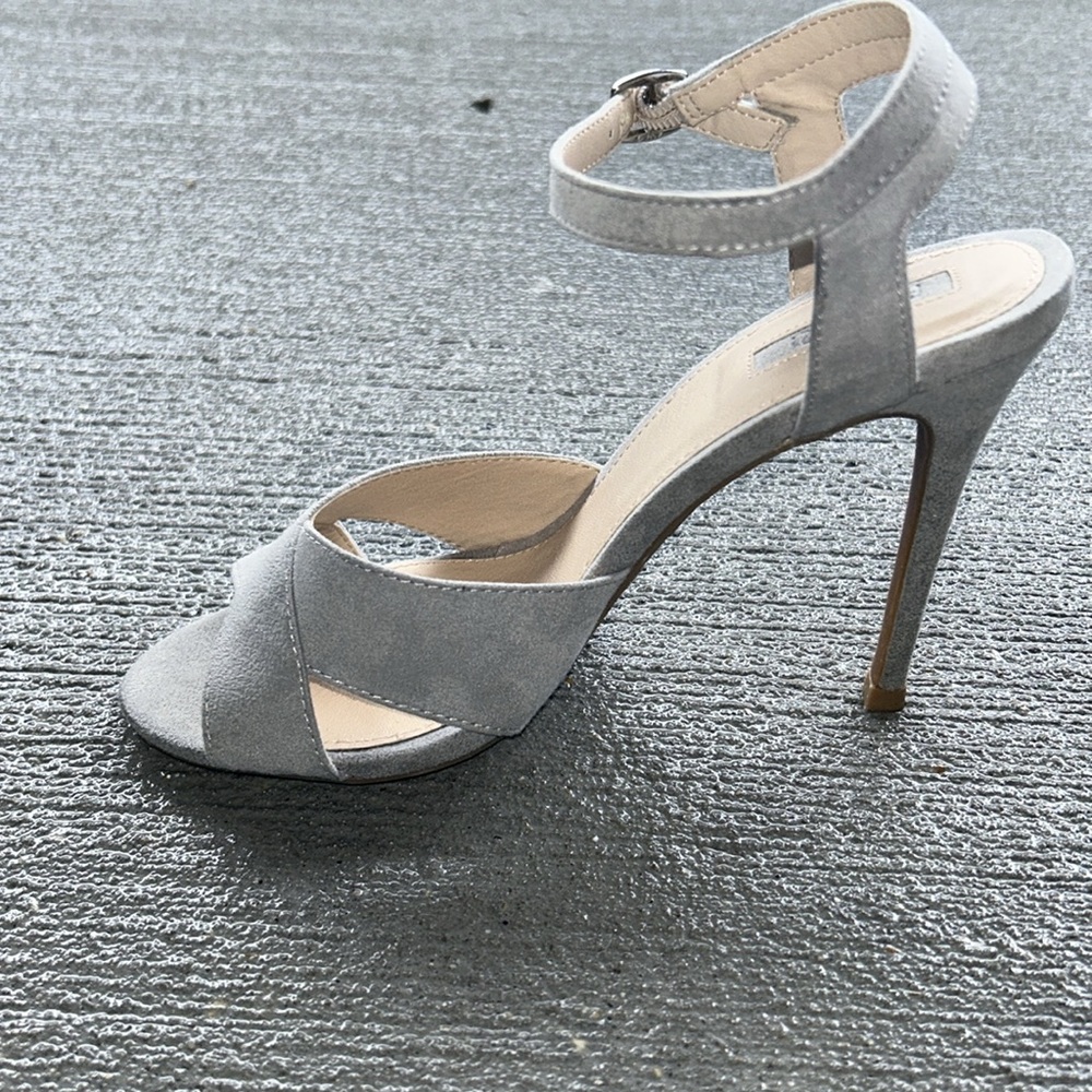 Forever 21 Stiletto Grey Faux Suede Heels - 4.5” heel - Picture 7 of 12